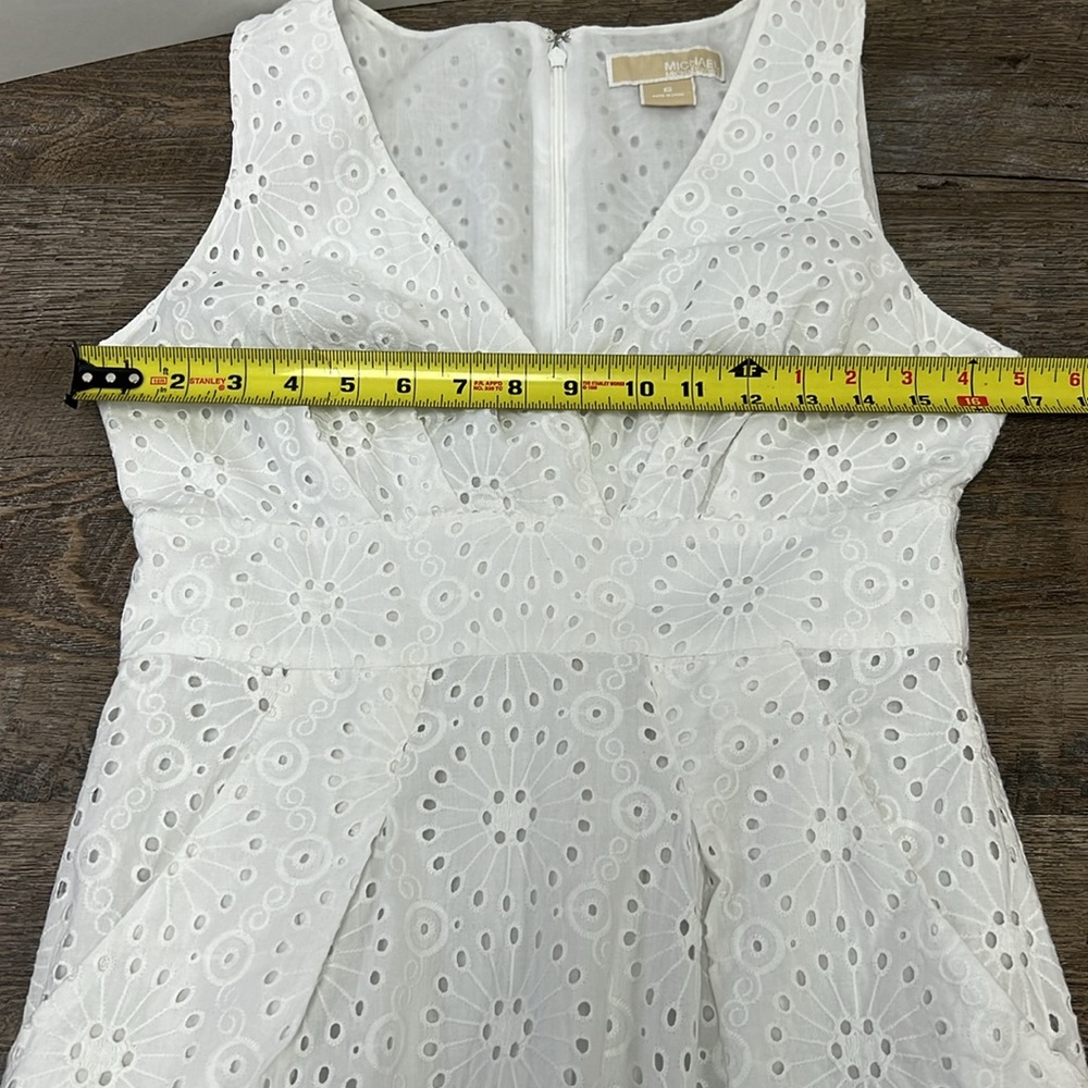 SOLD IN STORE Michael Kors Women’s Sleeveless White Eyelet Dress Size 6 - Picture 8 of 11